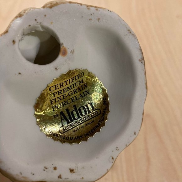 Vintage Aldon Porcelain Hummingbird with Flower 1988 trademark - Picture 4 of 6